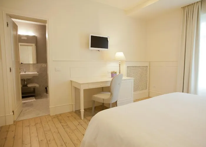 La Chiave Bianca Kır Evi