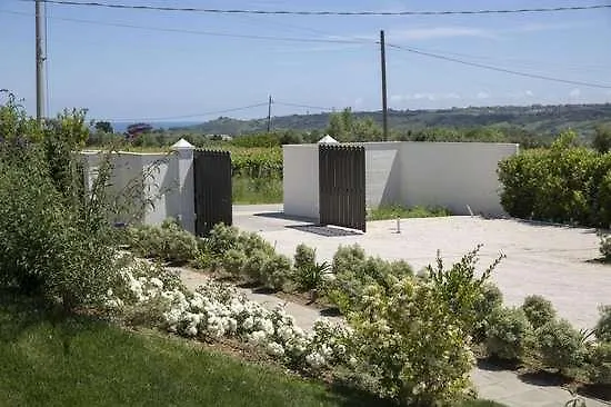 拉彻伍比安卡乡村民宿 Miglianico